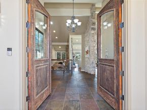 919 Challenger, Lakeway TX 78734
