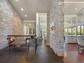 919 Challenger, Lakeway TX 78734