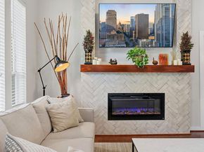 1900 Barton Springs RD 2026, Austin TX 78704