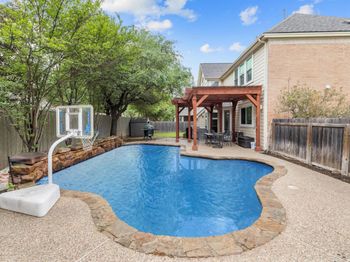 2129 Clear Lake PL
