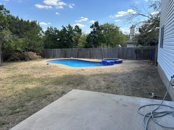 1910 Ireland DR, Leander TX 78641