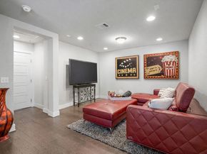 207 Bridgeford DR 16, Austin TX 78745