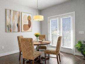 207 Bridgeford DR 16, Austin TX 78745