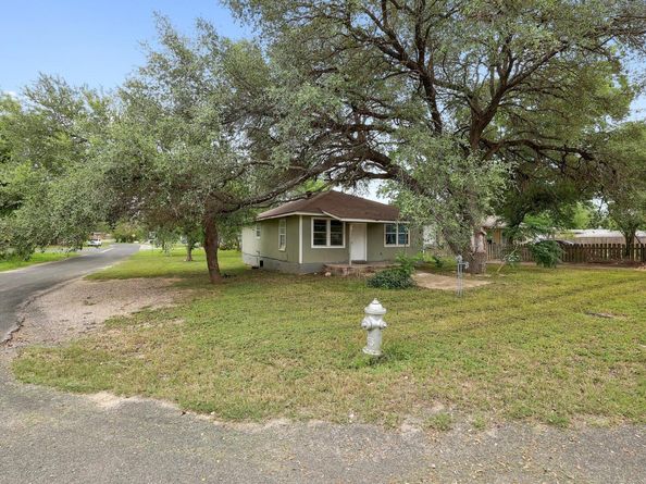 3007 Michoacan DR, Del Valle TX 78617