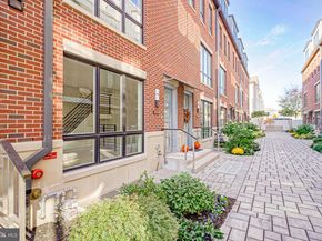 2002 Renaissance Walk, Philadelphia PA 19145