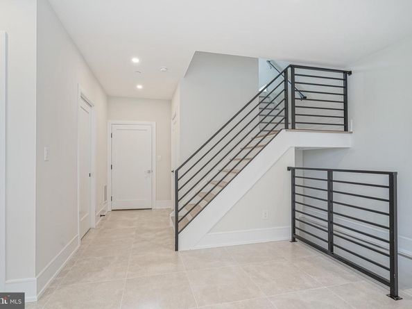 2002 Renaissance Walk, Philadelphia PA 19145