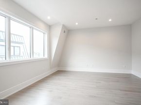 2002 Renaissance Walk, Philadelphia PA 19145