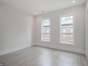 2002 Renaissance Walk  2, Philadelphia PA 19145