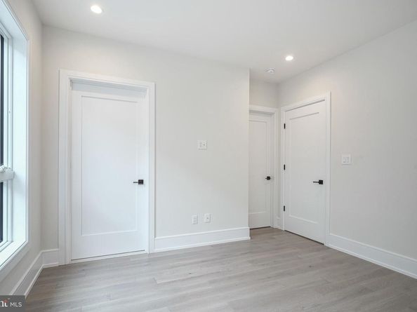2002 Renaissance Walk, Philadelphia PA 19145