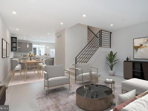 2002 Renaissance Walk  2, Philadelphia PA 19145