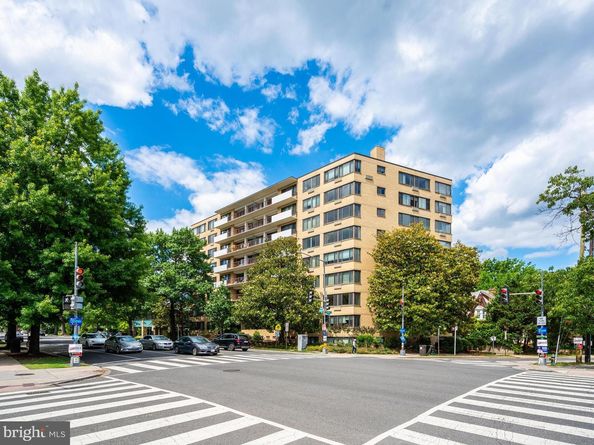 3601 Wisconsin Avenue NW 111, Washington DC 20016