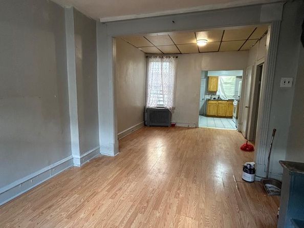 2429 S Lawrence Street, Philadelphia PA 19148
