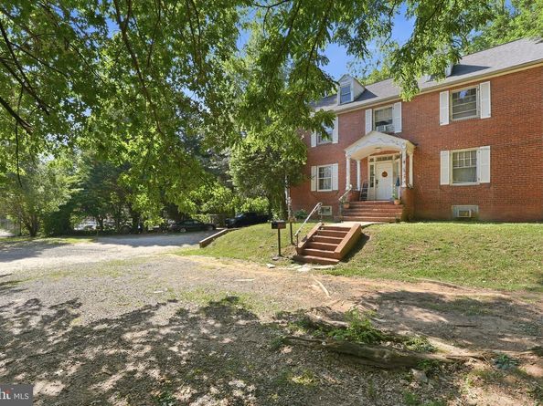 6025 Arlington Boulevard, Falls Church VA 22044