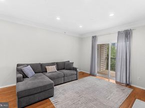 1521 Spring Gate Drive 10406, Mclean VA 22102