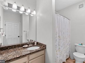 1521 Spring Gate Drive 10406, Mclean VA 22102