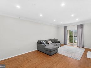1521 Spring Gate Drive 10406, Mclean VA 22102