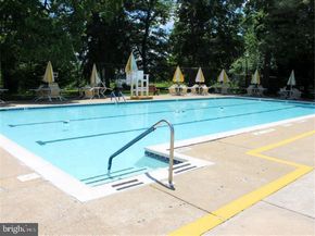 17205 Delaire Landing Road 205, Philadelphia PA 19114