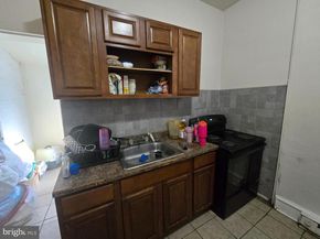 2242 W Huntingdon Street, Philadelphia PA 19132