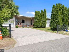 212 Skyline Drive, Feasterville Trevose PA 19053