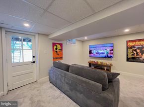 4735 Sheldon Street, Philadelphia PA 19127