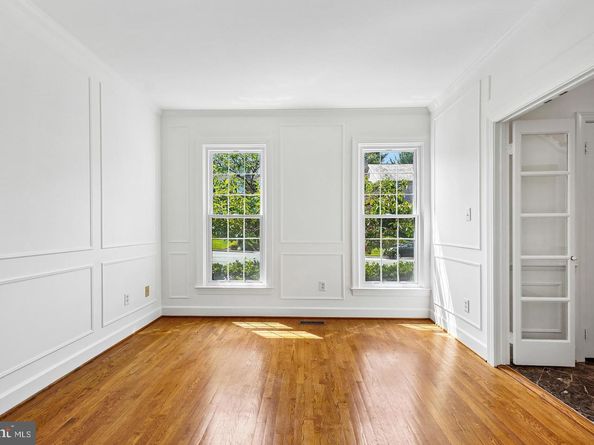 9705 Holloway Hill, Potomac MD 20854
