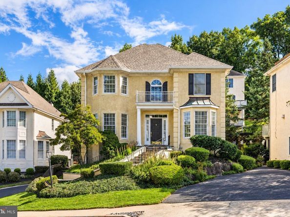 407 Spring Garden Lane, Conshohocken PA 19428
