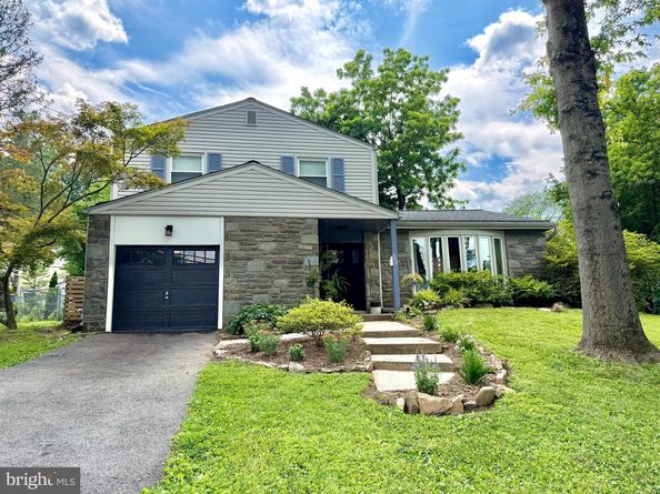 422 Ridge Pike, Lafayette Hill PA 19444