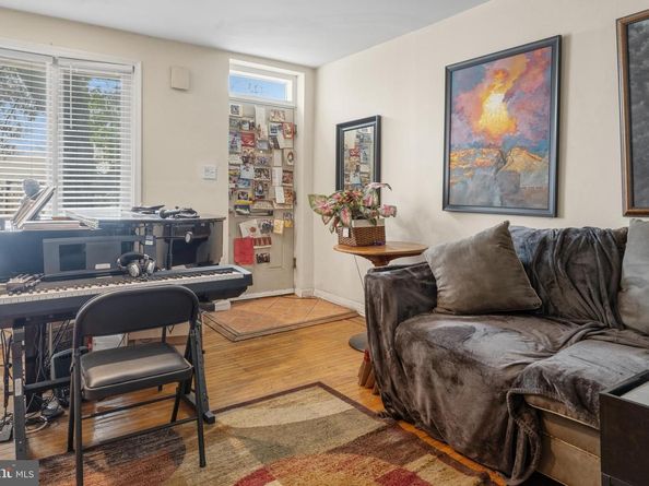123 Ellsworth Street, Philadelphia PA 19147