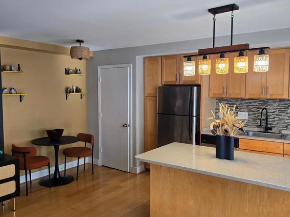 210 Oakwood Street SE 304, Washington DC 20032
