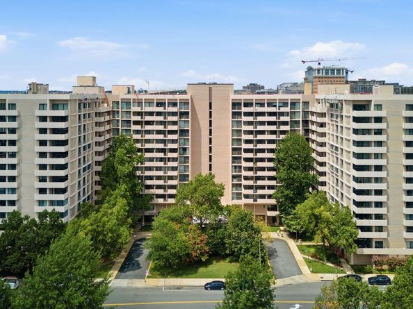 4141 N Henderson Road 1026, Arlington VA 22203