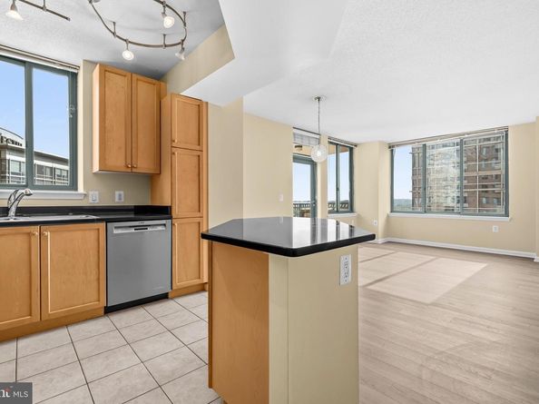 851 N Glebe Road 1419, Arlington VA 22203