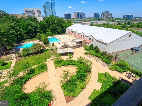 1800 Old Meadow Road 1021, Mclean VA 22102
