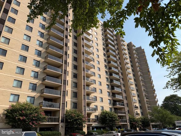 203 Yoakum Parkway 920, Alexandria VA 22304