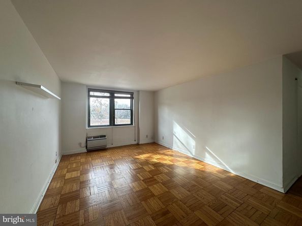 2601 Pennsylvania Avenue 109, Philadelphia PA 19130