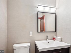 1710 Locust Street, Philadelphia PA 19103