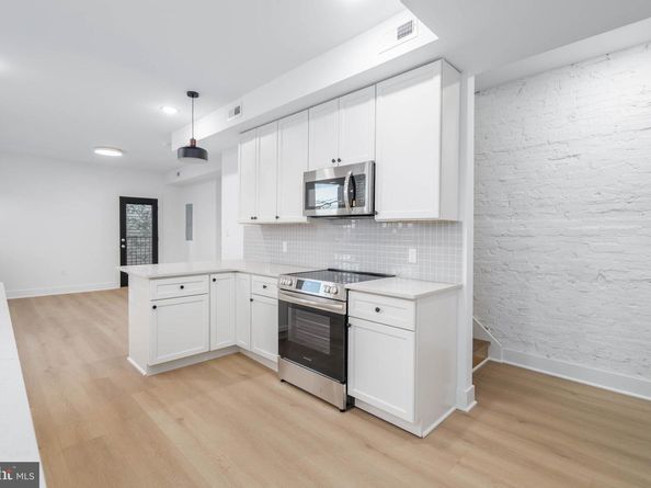 1401 S 13TH Street, Philadelphia PA 19147