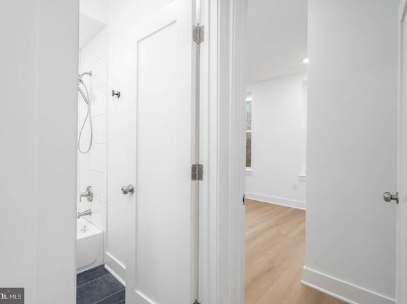 1401 S 13TH Street, Philadelphia PA 19147