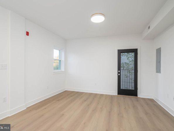 1401 S 13TH Street, Philadelphia PA 19147