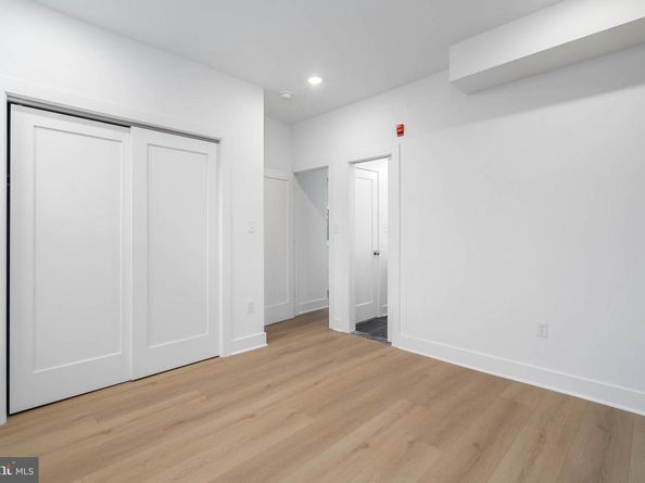 1401 S 13TH Street, Philadelphia PA 19147