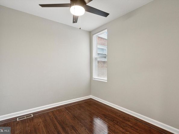 5904 N 7TH Street, Philadelphia PA 19120