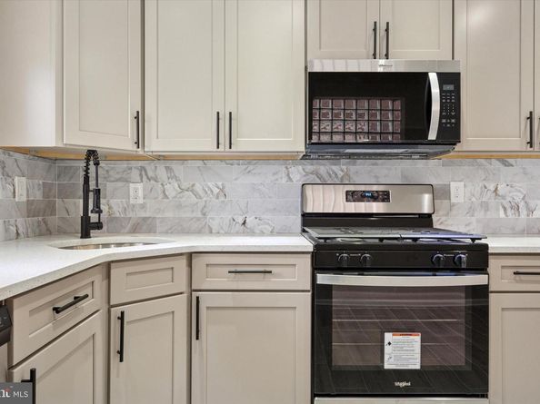 5904 N 7TH Street, Philadelphia PA 19120