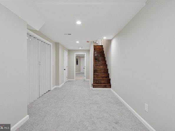 5904 N 7TH Street, Philadelphia PA 19120