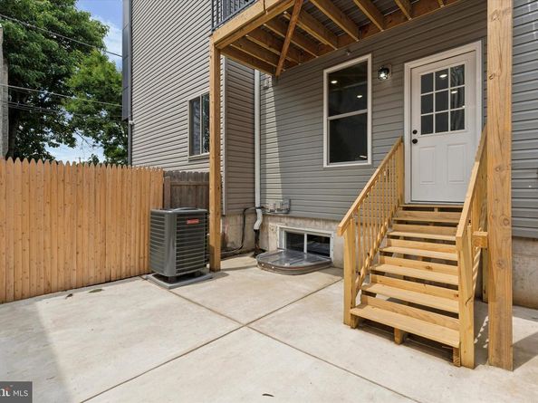 518 W Susquehanna Avenue, Philadelphia PA 19122