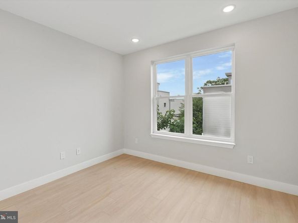 518 W Susquehanna Avenue, Philadelphia PA 19122