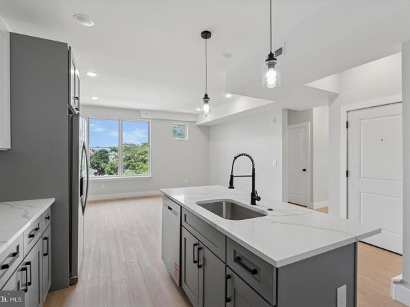 518 W Susquehanna Avenue, Philadelphia PA 19122