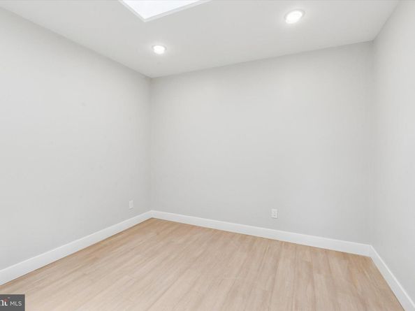 518 W Susquehanna Avenue, Philadelphia PA 19122