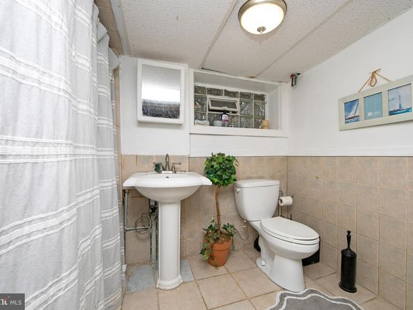 7000 Penarth Avenue, Upper Darby PA 19082