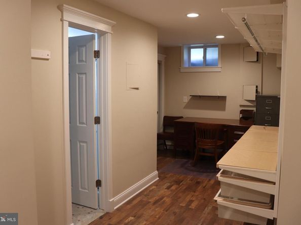 2831 Cedar Lane, Vienna VA 22180