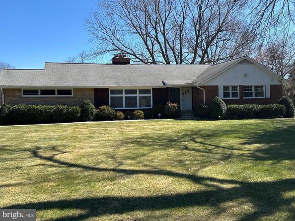 2831 Cedar Lane, Vienna VA 22180