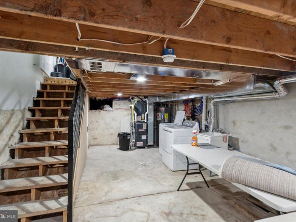 1557 N 9TH Street, Philadelphia PA 19122